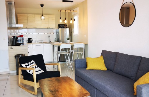 Villenave-d'Ornon Apartment | Fully renovated, modern and elegant T2 Fully equipped Quiet location Free parking
