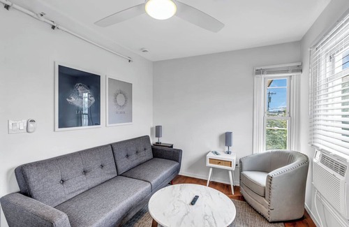 Ocean Grove Apartment | Fully Renovated 1BR Ocean Grove Penthouse Suite #7