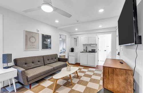 Ocean Grove Apartment | Fully Renovated 2 Bedroom Penthouse Beach Suite #6