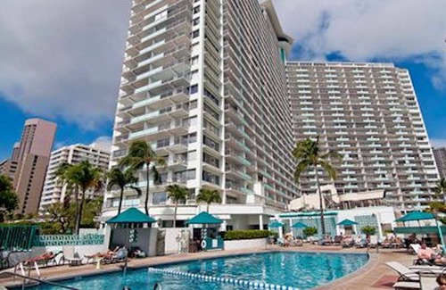Waikiki Condo | Fully Renovated, 1 Bedroom High End Designer Remodel, Direct Ocean & Lagoon View