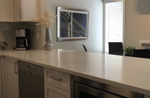 Saskatoon Apartment | Fully Renovated 2 Bed, 1 Bath Apartment near 8th Street