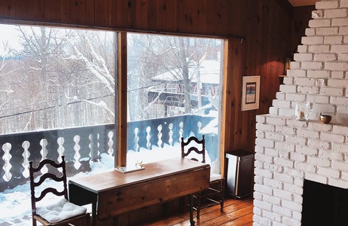 Franconia House | Fully renovated, 2Br, 1 bath, sleeps 4, Mittersill Chalet.