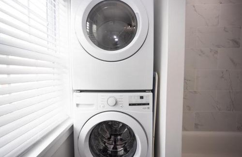 Wildwood Apartment | Fully renovated 3Bdr apt 1.5 block from the beach