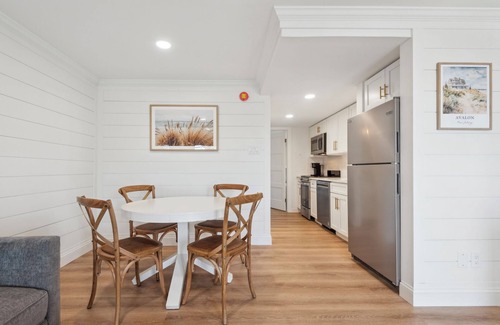 Avalon Condo | FULLY RENOVATED BEACH BLOCK condominium