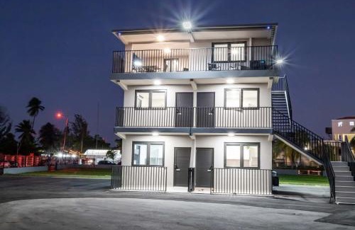 Dorado Pueblo Apartment | Fully Renovated Beachfront Family Building 2 6 Beds 4 Baths Ocean Views & Terrace