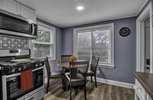 Lancaster House | Fully renovated house in Bowmansville/Depew
