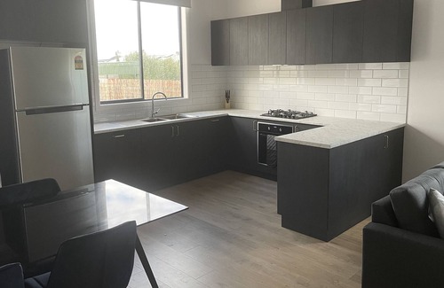 Hamilton House | Fully Renovated Home, Walking Distance to Town Centre