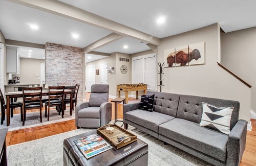 Front Park House | Fully renovated house in a highly walkable neighborhood; close to all!