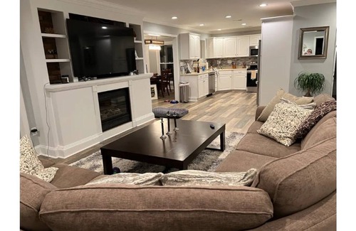 Rock Hill House | Fully Renovated Lakehouse on Lake Wylie