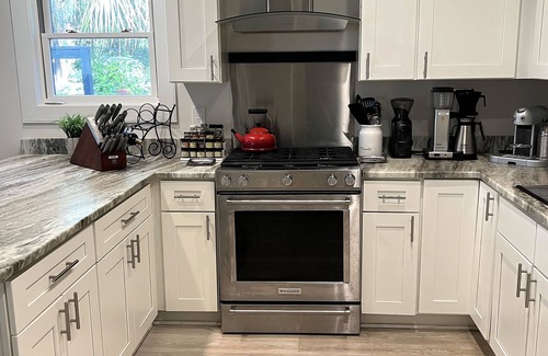 Historic District House | Fully renovated, luxuriously appointed 1920s home in Historic District