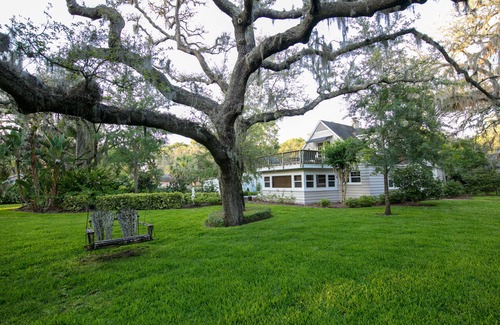 Sanford Apartment | Fully Renovated "Old Florida" Apartment