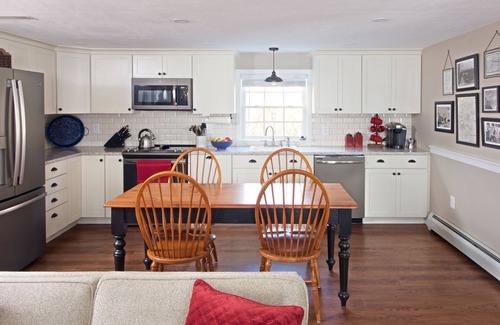 Tamworth House | FULLY RENOVATED PERFECT FOR FAMILIES HANDICAP ACCESSIBLE 1ST FLOOR