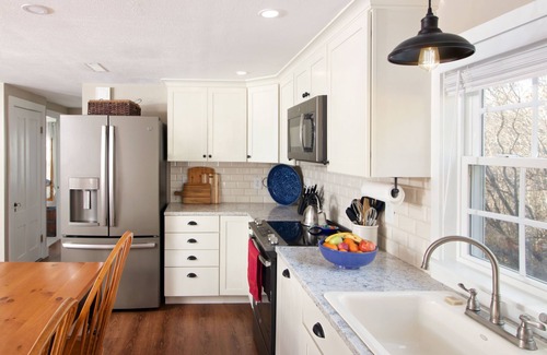 Tamworth House | FULLY RENOVATED PERFECT FOR FAMILIES HANDICAP ACCESSIBLE 1ST FLOOR