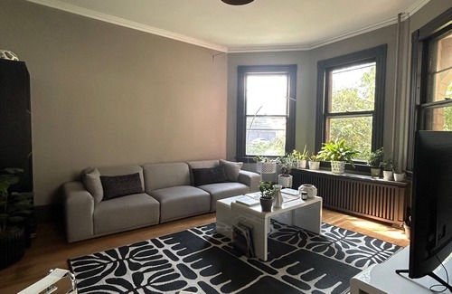 Asylum Hill House | Fully renovated, single family Victorian house in historic west end of Hartford.