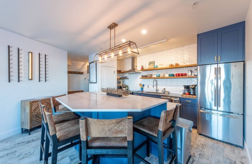 Golden Condo | Fully Renovated ski in/ski out Loft with Private Hot Tub