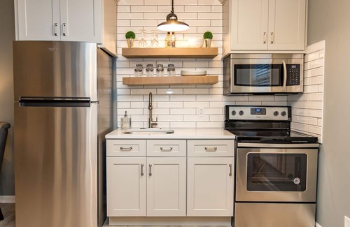 North Upper Street Apartment | Fully Renovated Studio Downtown lexington KY