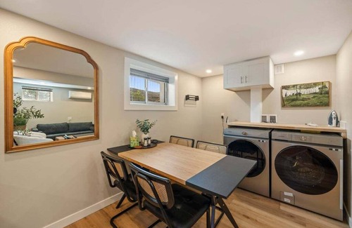 Seattle Metro Area House | Fully renovated sunlight basement ADU in Seward Park