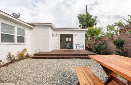Harbor House | Fully Renovated Sunny California House w/Free Parkingnn