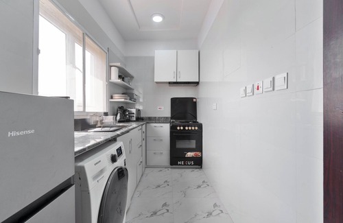 Lekki Phase 1 Apartment | Fully Serviced 2-Bedroom Home in Lekki, Lagos