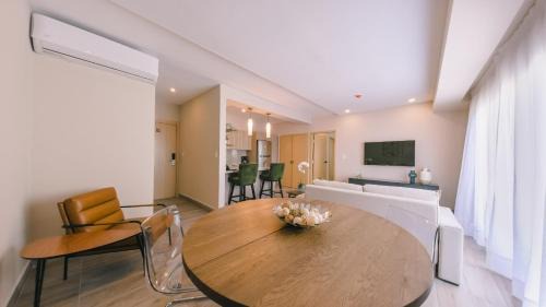 Downtown Santo Domingo Apartment | Fully Serviced Apartment at Regatta Living II - 905