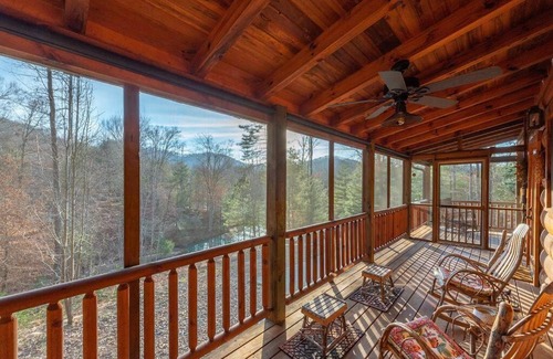 Vein Mountain House | Fully Stocked Cabin Retreat w/Game Room & Pond!