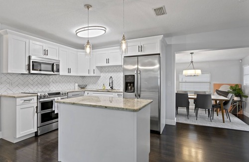 Ballast Point House | ☀️Fully Updated South Tampa Haven in Ballast Point, walk to Bayshore🥥🌴🏈⚾️🎾🎰