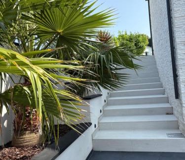 Salles-d'Aude House | Fun and sun room