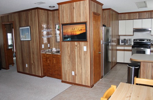 Holden Beach House | FUN BEACH GETAWAY! Beach Access Across the Street/Fully Equipped Kitchen