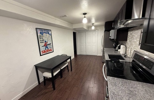Lehi House | Fun, Cosy, Theater Basement!