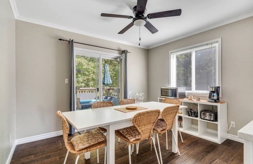 Trenton House | Fun & Cozy Retreat: Nature & Games