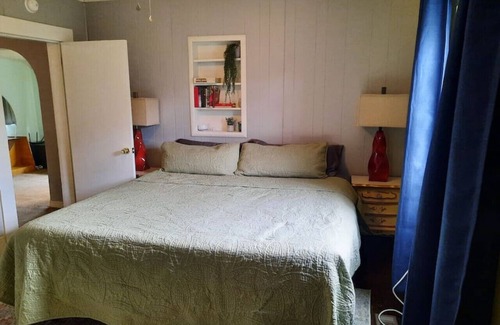 La Grande House | Fun downtown home for exploring La Grande