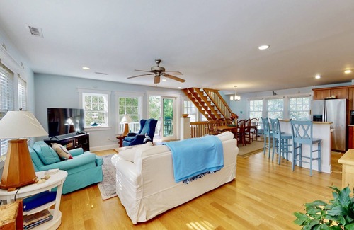 Bald Head Island House | Fun Family Beach Getaway, BHI & Shoals Club, 3 Golf Carts, 5 Porches w/Great Views