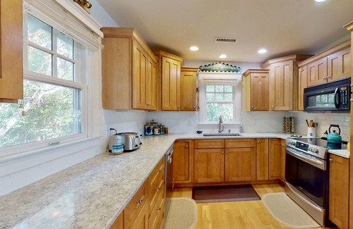 Bald Head Island House | Fun Family Beach Getaway, BHI & Shoals Club, 3 Golf Carts, 5 Porches w/Great Views