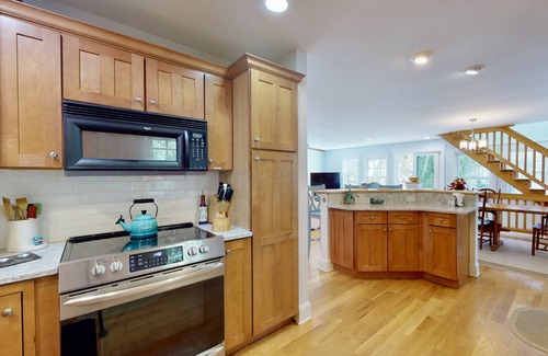 Bald Head Island House | Fun Family Beach Getaway, BHI & Shoals Club, 3 Golf Carts, 5 Porches w/Great Views