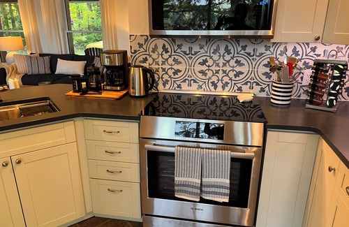 Kearney Cottage | Fun family cottage on the water in Muskoka