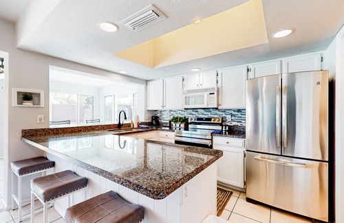 La Paz At Desert Springs House | Fun-filled oasis with backyard pool, putting green & hot tub - near Kierland