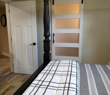 Florence Apartment | Fun Florence 2 BR, close to all!