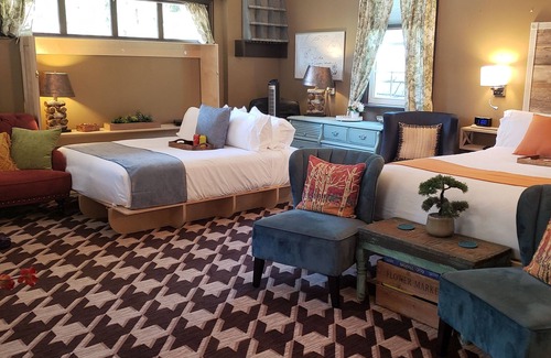 Greenbrier House | Fun in the sun - Outdoor fireplace, salt water pool, hot tub, sauna + much more