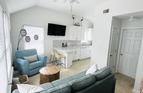 Lavallette House | Fun shore bungalow that is walkable to the beach!