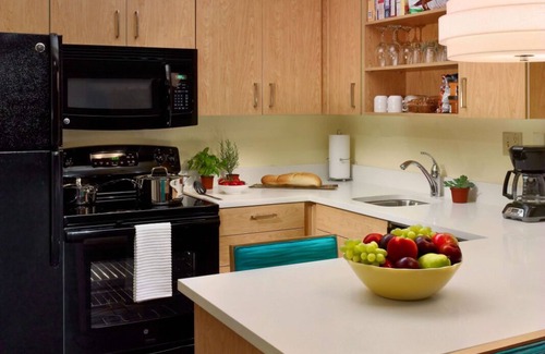 Dublin House | Fun Staycation! 2 Spacious Units with Free Parking! Pet-friendly!