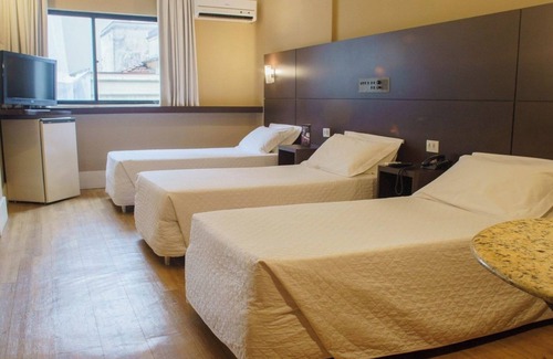 Republica Hotel | Functional 6-Bed Twin Room in the Heart of São Paulo, Great for Work or Leisure