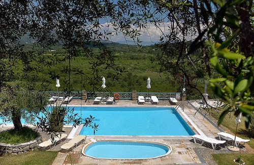 Lakones Apartment | Fundana Villas Corfu | Family Apartment