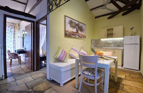 Giannades Hotel | Fundana Villas