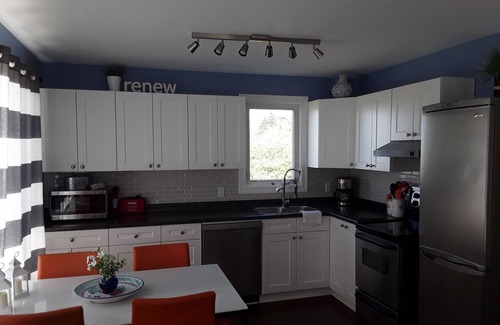 Annapolis County Cottage | Fundy Sunset Cottage, Oceanfront Tranquility!