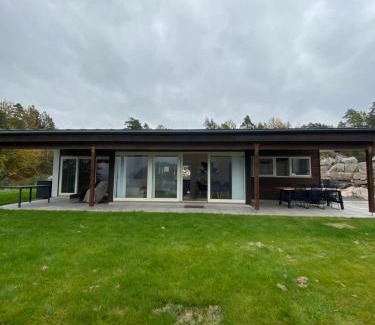 Frogn House | Funky cabin with a panoramic view of the Oslofjord