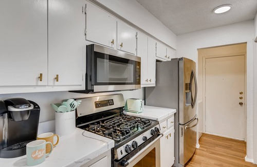 McKinney House | Funky South Austin Gem - Minutes from Everything