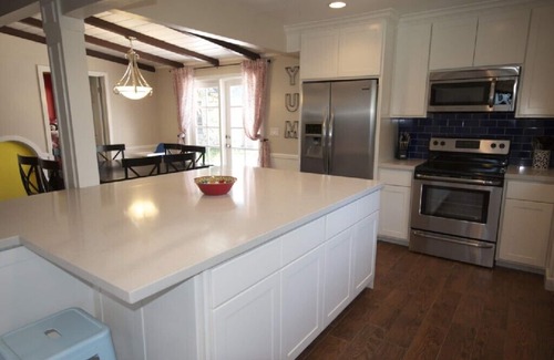 Hermosa Village House | Funtierland + Andy's House + Walk to Disneyland + Pool + Rock slide
