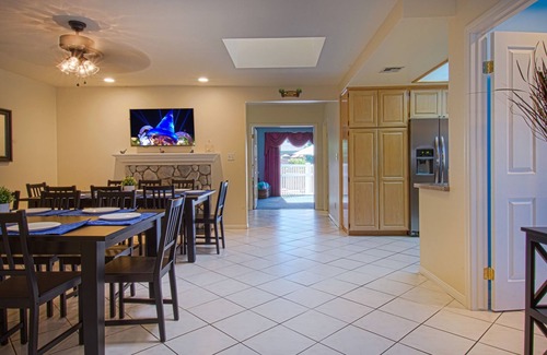 Southeast Anaheim House | Funtierland + California Dreamin' + Pool + Movie Room + Game Room