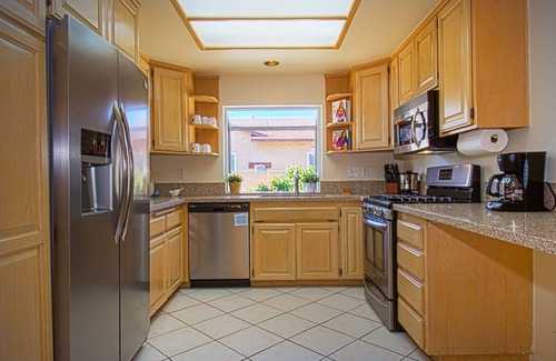 Southeast Anaheim House | Funtierland + California Dreamin' + Pool + Movie Room + Game Room