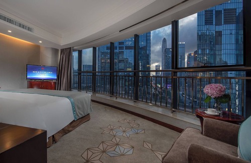 Central Business District Hotel | Fuqinglong Huatian Holiday Hotel